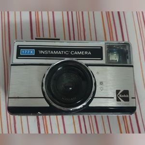 Kodak Instamatic Camera 177X (working)